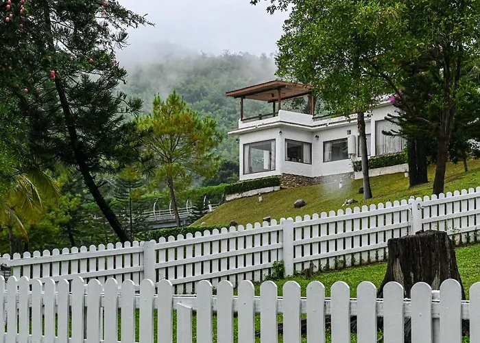 Resort Swiss Valley Hip
