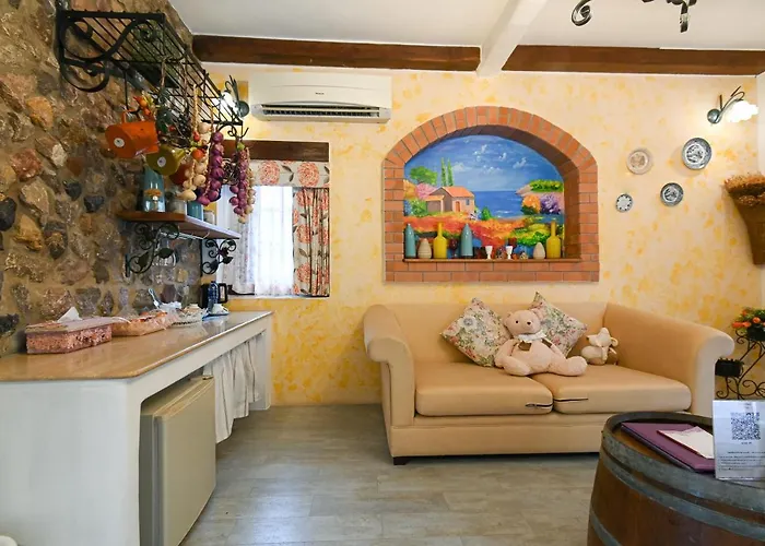 Swiss Valley Hip Resort Suan Phueng