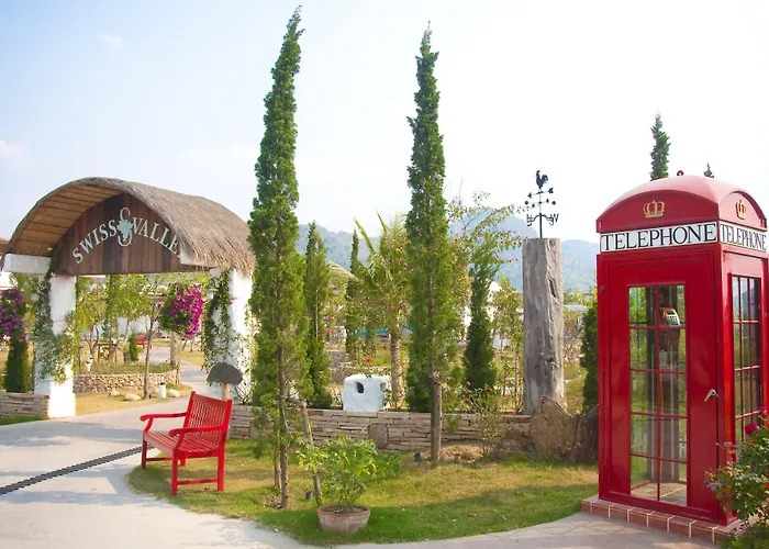 Swiss Valley Hip Resort 4*