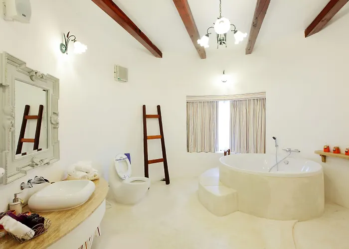 Swiss Valley Hip Resort 4*