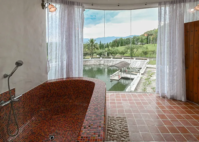 Resort Swiss Valley Hip 4*